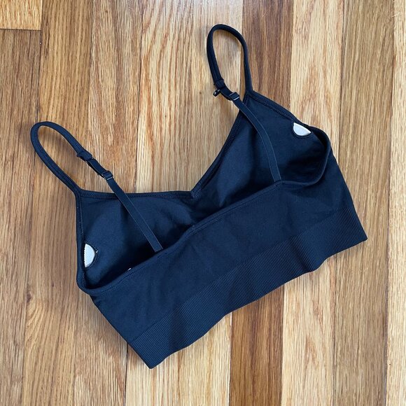 Old Navy Sports Bra (Black) Size M - Picture 2 of 4